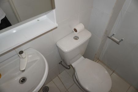 Casa à venda com 203m², 3 quartos e 2 vagasBanheiro de serviço