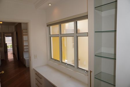Casa à venda com 203m², 3 quartos e 2 vagasSuíte 2