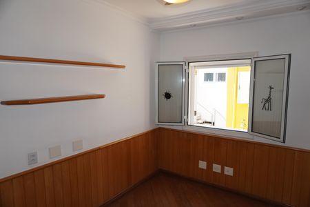 Casa à venda com 203m², 3 quartos e 2 vagasQuarto 1