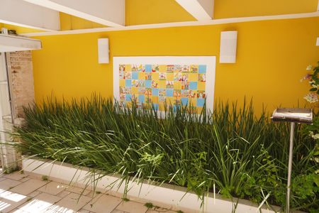 Casa à venda com 203m², 3 quartos e 2 vagasEntrada e estacionamento