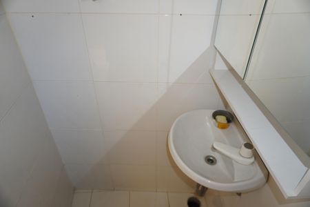 Casa à venda com 203m², 3 quartos e 2 vagasBanheiro de serviço