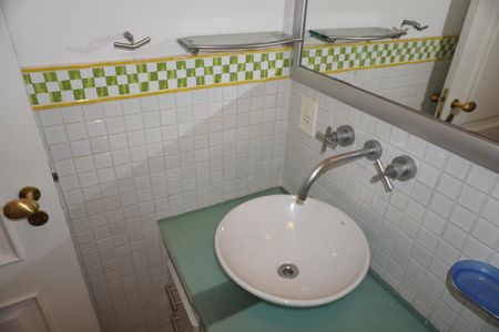 Casa à venda com 203m², 3 quartos e 2 vagasBanheiro da Suíte 2