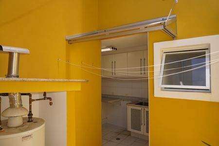 Casa à venda com 203m², 3 quartos e 2 vagasÁrea de Serviço