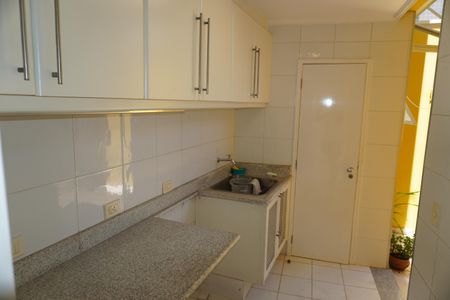 Casa à venda com 203m², 3 quartos e 2 vagasLavanderia