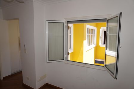 Casa à venda com 203m², 3 quartos e 2 vagasSuíte 2