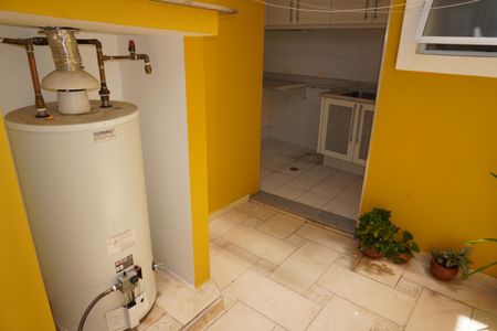 Casa à venda com 203m², 3 quartos e 2 vagasÁrea de Serviço