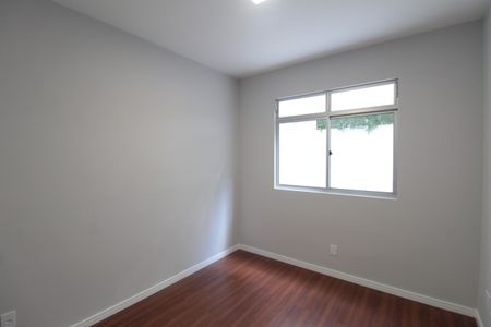 Apartamento à venda com 241m², 3 quartos e 2 vagasQuarto 2