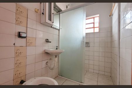 Casa à venda com 139m², 2 quartos e 2 vagasBanheiro - Casa 2
