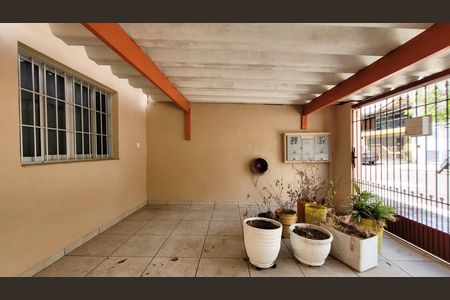 Casa à venda com 139m², 2 quartos e 2 vagasGaragem