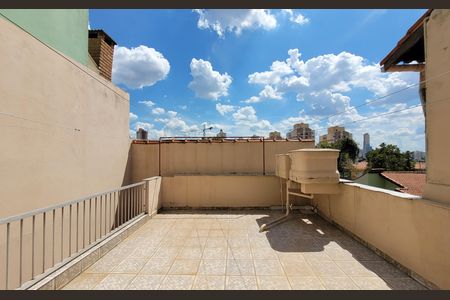 Casa à venda com 139m², 2 quartos e 2 vagasArea externa