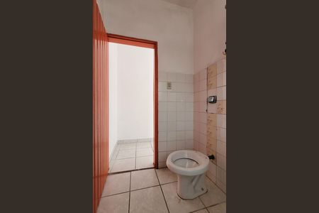 Casa à venda com 139m², 2 quartos e 2 vagasBanheiro - Casa 2