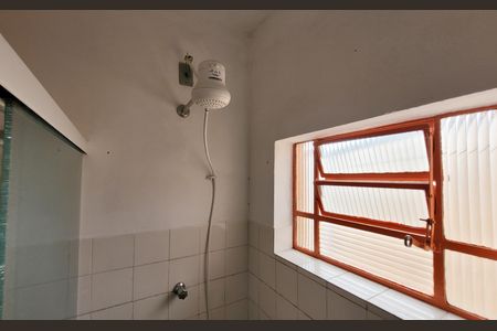 Casa à venda com 139m², 2 quartos e 2 vagasBanheiro - Casa 2