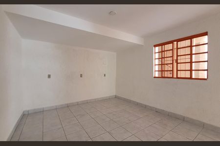 Casa à venda com 139m², 2 quartos e 2 vagasQuarto - Casa 2
