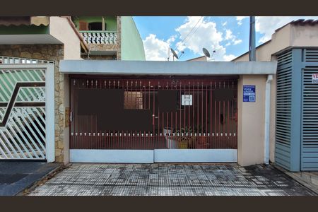 Casa à venda com 139m², 2 quartos e 2 vagasFachada/ Placa 