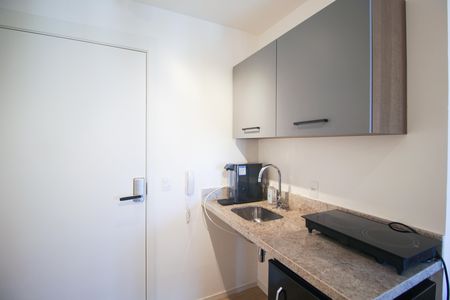 Studio para alugar com 28m², 1 quarto e sem vaga Studio para alugar com 28m², 1 quarto e sem vagaCozinha