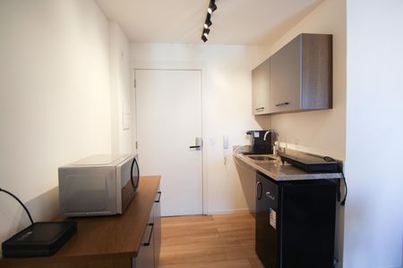 Cozinha de kitnet/studio para alugar com 1 quarto, 28m² em Vila Nova Conceição, São Paulo