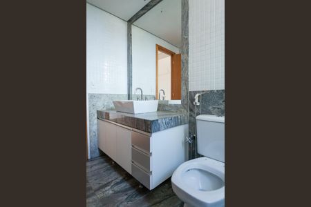 Apartamento para alugar com 279m², 4 quartos e 5 vagasbanheiro suite 2