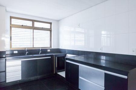 Apartamento para alugar com 279m², 4 quartos e 5 vagascozinha