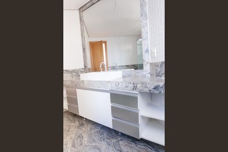 Apartamento para alugar com 279m², 4 quartos e 5 vagasbanheiro suite 2