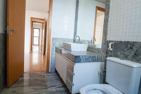 Apartamento para alugar com 279m², 4 quartos e 5 vagasbanheiro suite 2