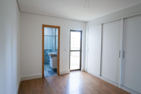 Apartamento para alugar com 279m², 4 quartos e 5 vagassuite 1