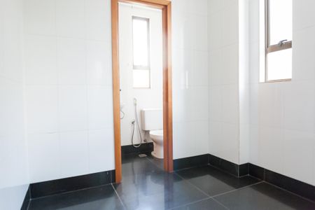 Apartamento para alugar com 279m², 4 quartos e 5 vagasQuarto de Serviço