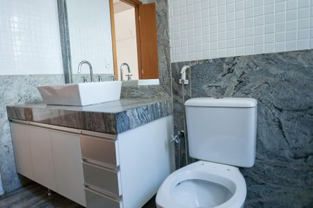 Apartamento para alugar com 279m², 4 quartos e 5 vagasbanheiro suite 2