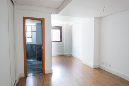Apartamento para alugar com 279m², 4 quartos e 5 vagassuite 2