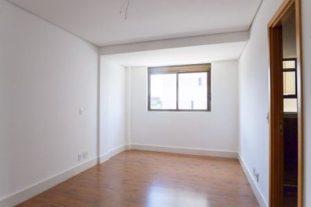 Apartamento para alugar com 279m², 4 quartos e 5 vagassuite 3