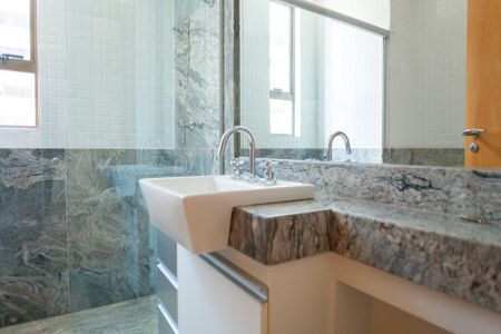 Apartamento para alugar com 279m², 4 quartos e 5 vagasbanheiro suite 1