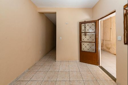 Casa para alugar com 100m², 2 quartos e 1 vagaSala