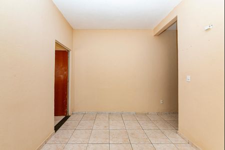 Casa para alugar com 100m², 2 quartos e 1 vagaSala