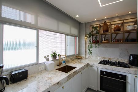 Apartamento à venda com 210m², 4 quartos e 2 vagasCozinha