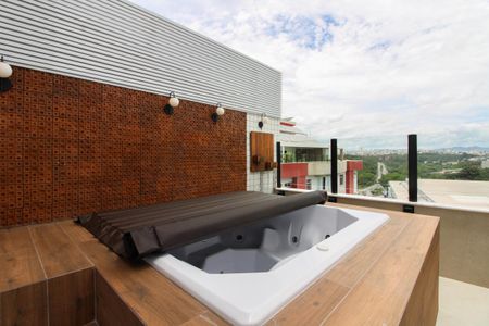 Apartamento à venda com 210m², 4 quartos e 2 vagasCobertura