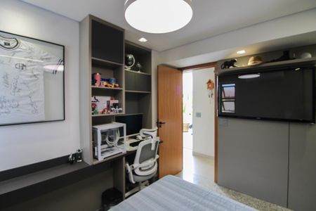 Apartamento à venda com 210m², 4 quartos e 2 vagasSuíte 2