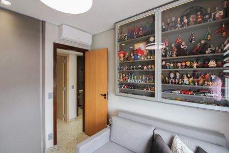 Apartamento à venda com 210m², 4 quartos e 2 vagasQuarto