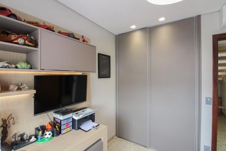 Apartamento à venda com 210m², 4 quartos e 2 vagasQuarto