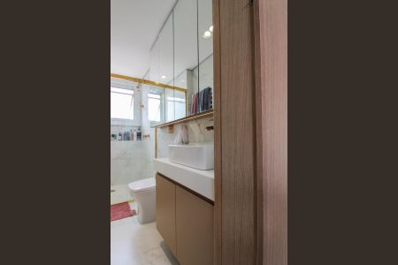 Apartamento à venda com 210m², 4 quartos e 2 vagasBanheiro da Suíte 1