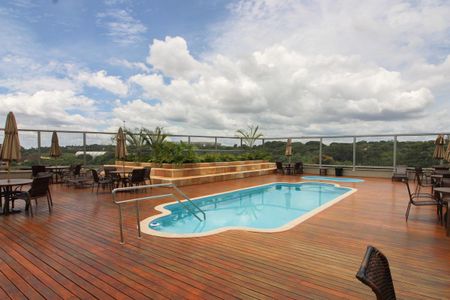 Apartamento à venda com 210m², 4 quartos e 2 vagasÁrea comum - Piscina