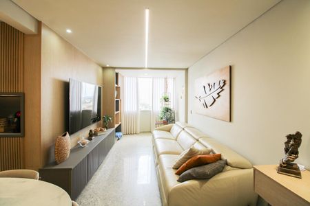 Apartamento à venda com 210m², 4 quartos e 2 vagasSala