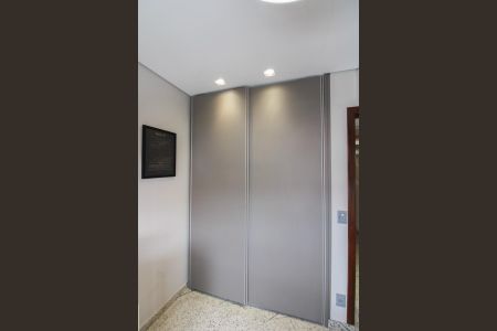 Apartamento à venda com 210m², 4 quartos e 2 vagasQuarto