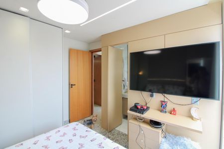 Apartamento à venda com 210m², 4 quartos e 2 vagasSuíte 3