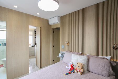 Apartamento à venda com 210m², 4 quartos e 2 vagasSuíte 1