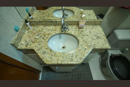 Casa à venda com 96m², 2 quartos e 2 vagas Casa à venda com 96m², 2 quartos e 2 vagasBanheiro 2