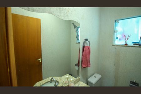 Casa à venda com 96m², 2 quartos e 2 vagas Casa à venda com 96m², 2 quartos e 2 vagasBanheiro 3