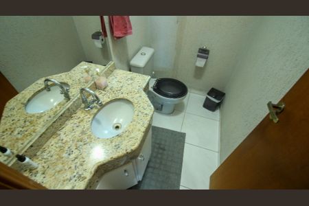 Casa à venda com 96m², 2 quartos e 2 vagas Casa à venda com 96m², 2 quartos e 2 vagasBanheiro 3