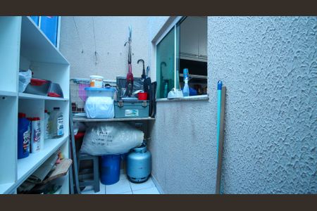 Casa à venda com 96m², 2 quartos e 2 vagas Casa à venda com 96m², 2 quartos e 2 vagasDespensa