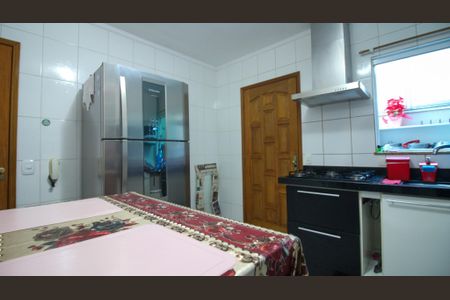 Casa à venda com 96m², 2 quartos e 2 vagas Casa à venda com 96m², 2 quartos e 2 vagasCozinha