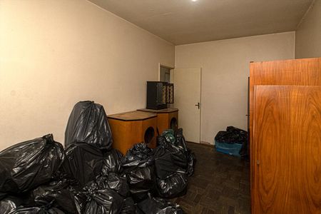 Casa à venda com 212m², 4 quartos e 4 vagasQuarto 1