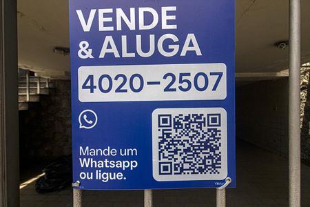 Casa à venda com 212m², 4 quartos e 4 vagasPlaca 